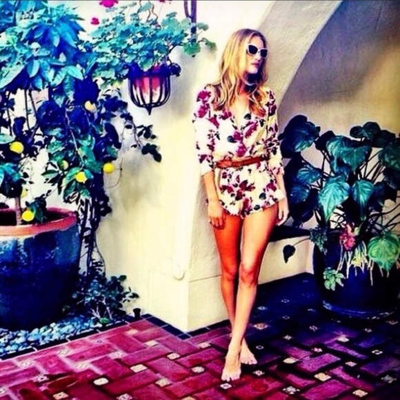 Stone Cold Fox Love Jumper Romper Rose Garden 2 - Picture 3 of 8